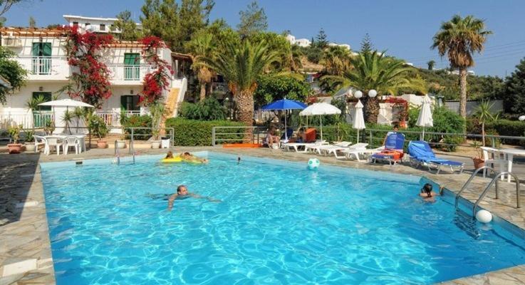 Σαραντάρι Διαμερίσματα Hersonissos  Dış mekan fotoğraf